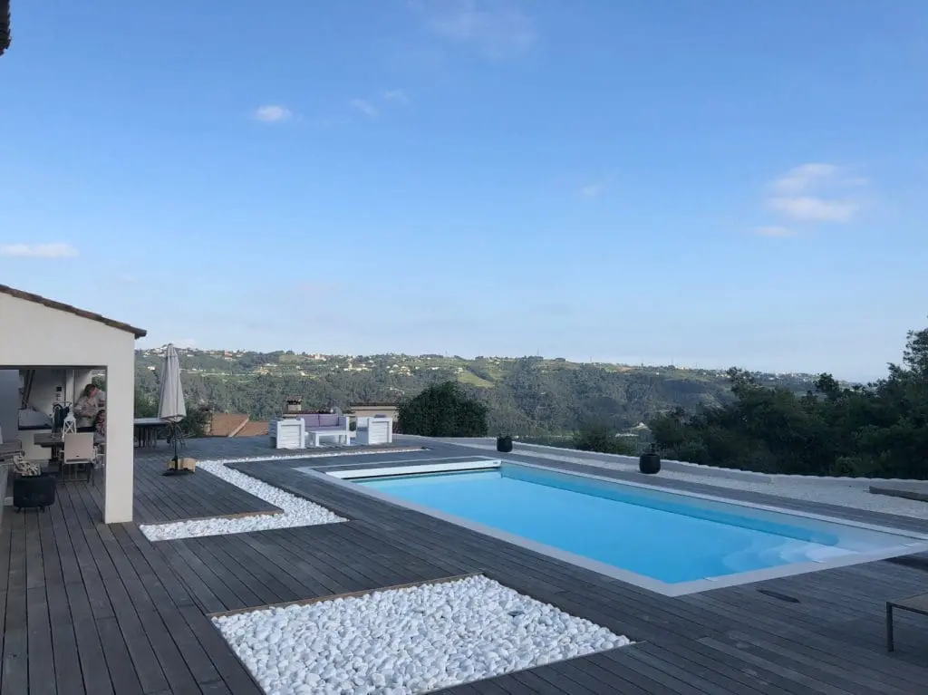 7 Piscine et exterieur terrain 14 1